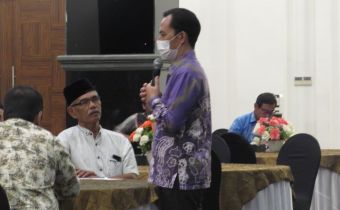 SOSIALISASI MERUPAKAN TRANSFER PENGETAHUAN DAN KETERAMPILAN PEMILU KEPADA MASYARAKAT 