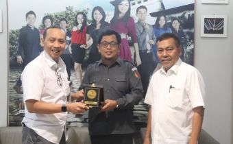 Kreatifitas dan Kekhasan Bawaslu Jawa Barat Mengawal Perhelatan Demokrasi