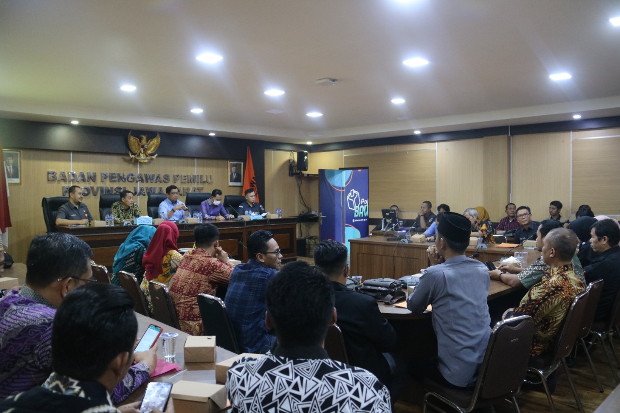 BAWASLU JABAR GELAR RAPAT KOORDINASI PENGAWASAN PENCALONAN DPD