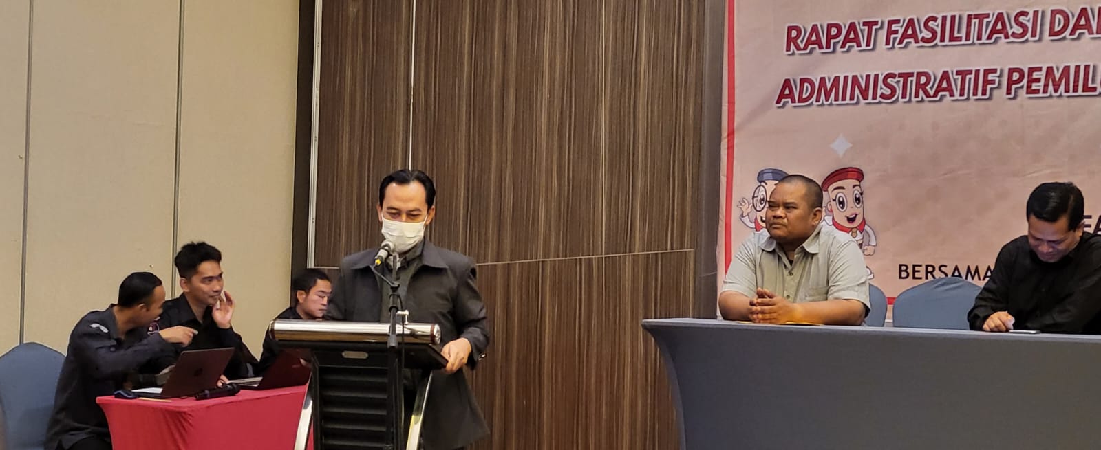 PANWASCAM DILANTIK DAN DIAMBIL SUMPAH DALAM MENJALANKAN TUGAS DAN WEWENANG YANG MELEKAT 