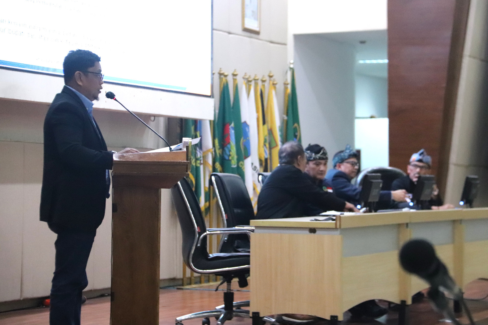 PERSIAPAN PILKADA 2024, BAWASLU JABAR IKUTI RAPAT BERSAMA STAKEHOLDER 