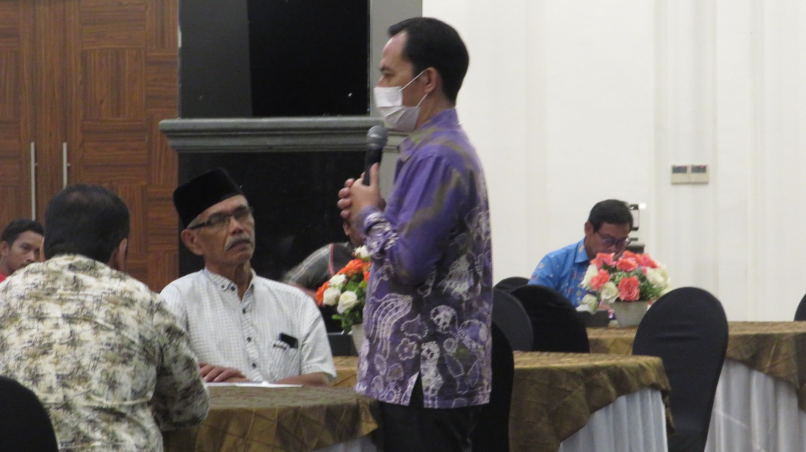 SOSIALISASI MERUPAKAN TRANSFER PENGETAHUAN DAN KETERAMPILAN PEMILU KEPADA MASYARAKAT 