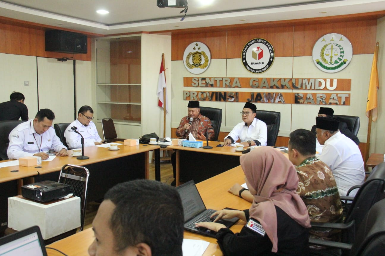 BAWASLU JABAR KOORDINASI DENGAN KPU JABAR MENJELANG PENETAPAN DPT