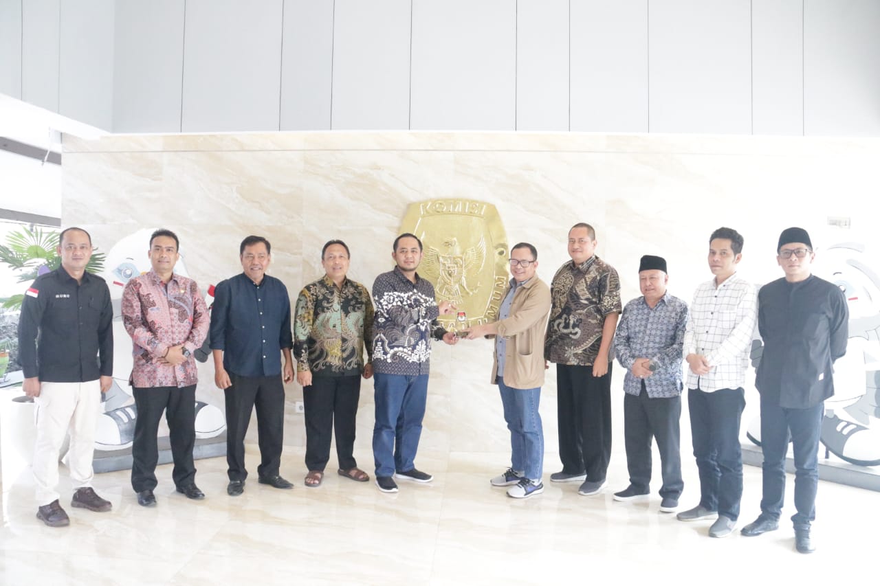 SINERGI DALAM KOORDINASI KELEMBAGAAN, BAWASLU JABAR SAMBANGI KPU JABAR