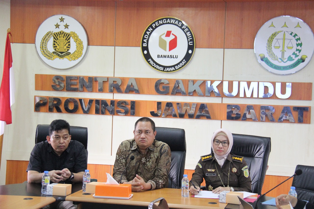 SENTRA GAKKUMDU JAWA BARAT GELAR RAPAT STRATEGI SIAPKAN PENANGANAN TINDAK PIDANA PEMILU 2024
