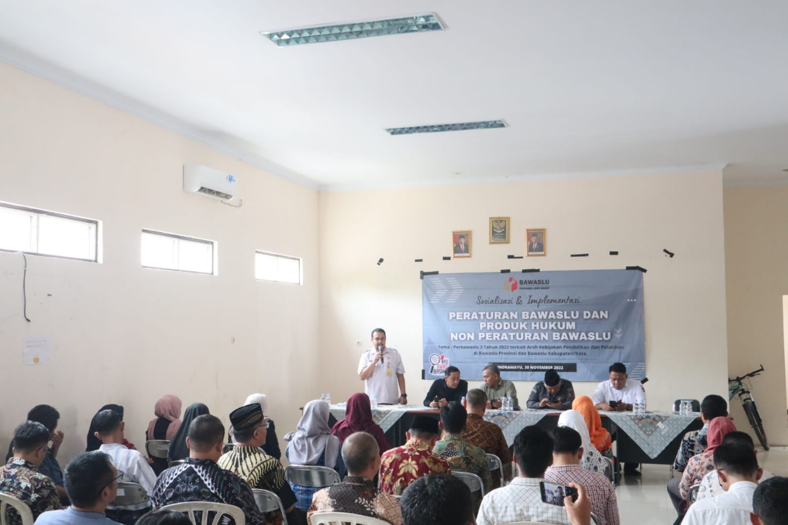 ATURAN POLA HUBUNGAN BARU , PENDIDIKAN DAN PELATIHAN DIPERSIAPKAN