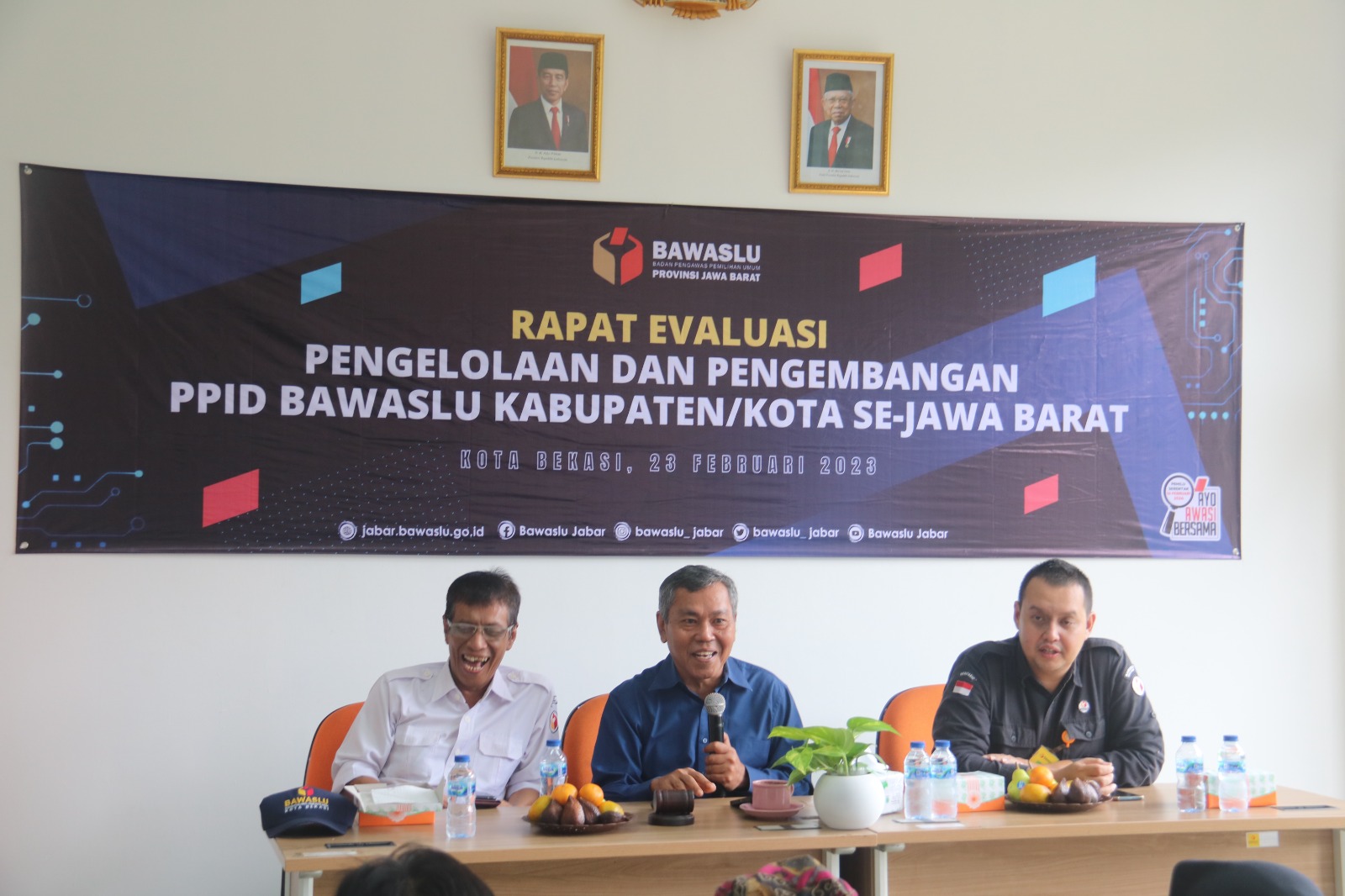 KERJA PROFESIONAL DALAM MENATA DATA INFORMASI,BUKTI SERIUS LEMBAGA DALAM PELAYANAN INFORMASI PUBLIK