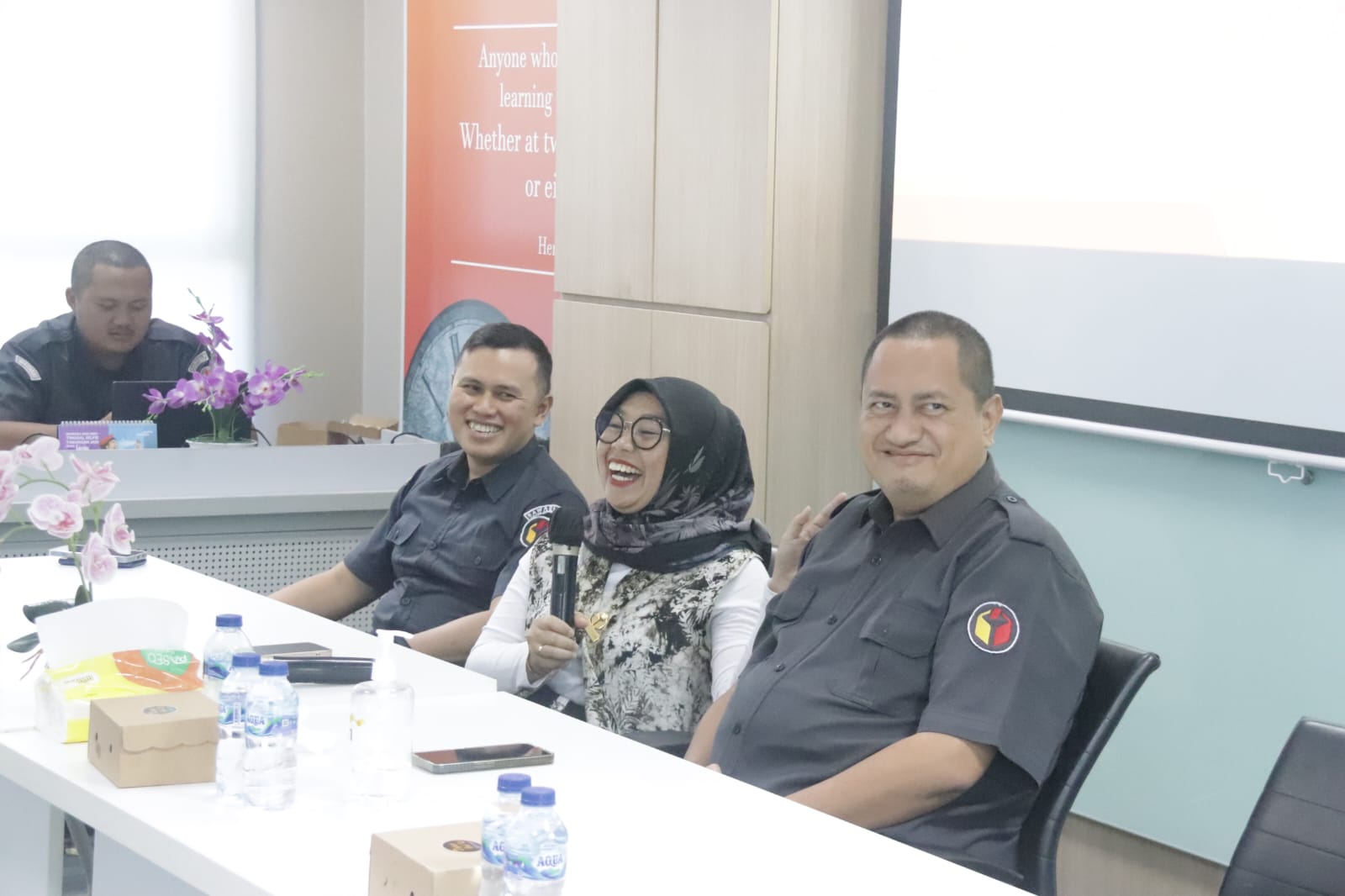 BAWASLU JABAR KAWAL PENYUSUNAN DPK DAN DPTb UNTUK PEMILU BERINTEGRITAS DAN BERKUALITAS