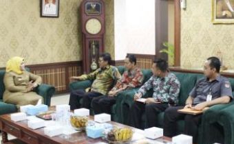 Bawaslu Jabar Audiensi Dengan Bupati Bekasi Terkait Kesiapan Pilkada Serentak