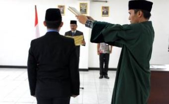 Ketua Bawaslu Jabar Lantik Pejabat Struktural Eselon IV Baru