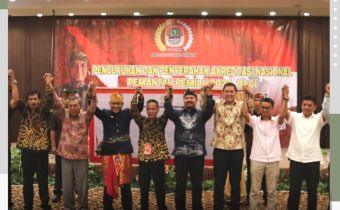 BAWASLU JABAR HADIRI PENGUKUHAN AKREDITASI PEMANTAU PEMILU BAGI KOMITE PENCEGAHAN KORUPSI JAWA BARAT 