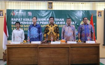 KOMITMEN KUAT DAN INTEGRITAS TINGGI MENCIPTAKAN PENDIDIKAN PELATIHAN BERJENJANG YANG BAIK 