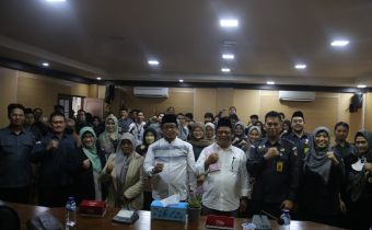 DALAM MEMBANGUN BUDAYA KERJA BAWASLU JABAR TANAMKAN KECERDASAN SPIRITUAL,  INTEGRITAS, SOLIDARITAS, PROFESIONALITAS DAN RELIGIUS