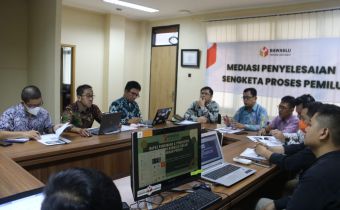 DISKUSI BERSAMA KEMENTERIAN SEKRETARIAT NEGARA, BAWASLU JABAR JELASKAN KESIAPAN BAWASLU JABAR DALAM PEMILU 2024