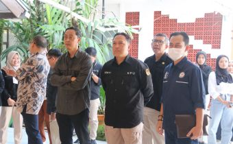 BAWASLU JABAR LAKUKAN PENGAWASAN PENDAFTARAN CALON DPD DAN PENGAJUAN NAMA CALON DPRD JABAR HARI KETIGA BELAS