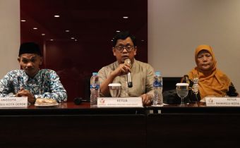 KETUA BAWASLU JABAR INGATKAN PENTINGNYA SOSIALISASI MENGENAI BAHAYA POLITIK UANG