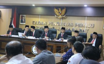 BAWASLU PROVINSI JAWA BARAT LAKUKAN SIDANG PENYELESAIAN DUGAAN PELANGGARAN ADMINISTRATIF PEMILU 