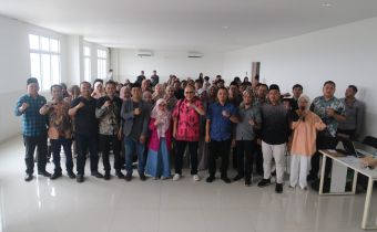 ADAKAN KULIAH REGULASI PEMILU JILID 2 DI UNUSIA, BAWASLU JABAR ASAH CRITICAL THINKING MAHASISWA