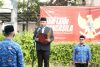 Ketua Bawaslu Provinsi Jawa Barat H. Zacky Muhammad Zam Zam bertindak sebagai Inspektur Upacara saat membacakan pidato tertulis Kepala BPIP RI pada Upacara Peringatan Hari Lahir Pancasila di lapangan Sekretariat Bawaslu Provinsi Jawa Barat, Kota Bandung, Senin (1/6/2026). 